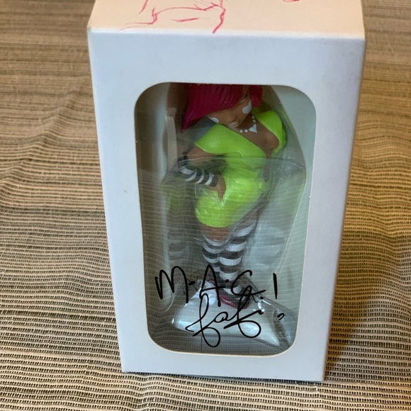 MAC Cosmetics Fafi Doll 2007 limited edition NEW - Picture 3 of 10